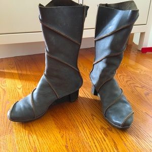 Trippen grey leather boots
